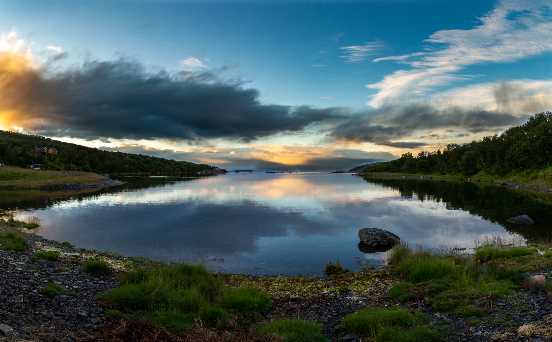 Midnight mood in July, the time of the year that most people loves up here.